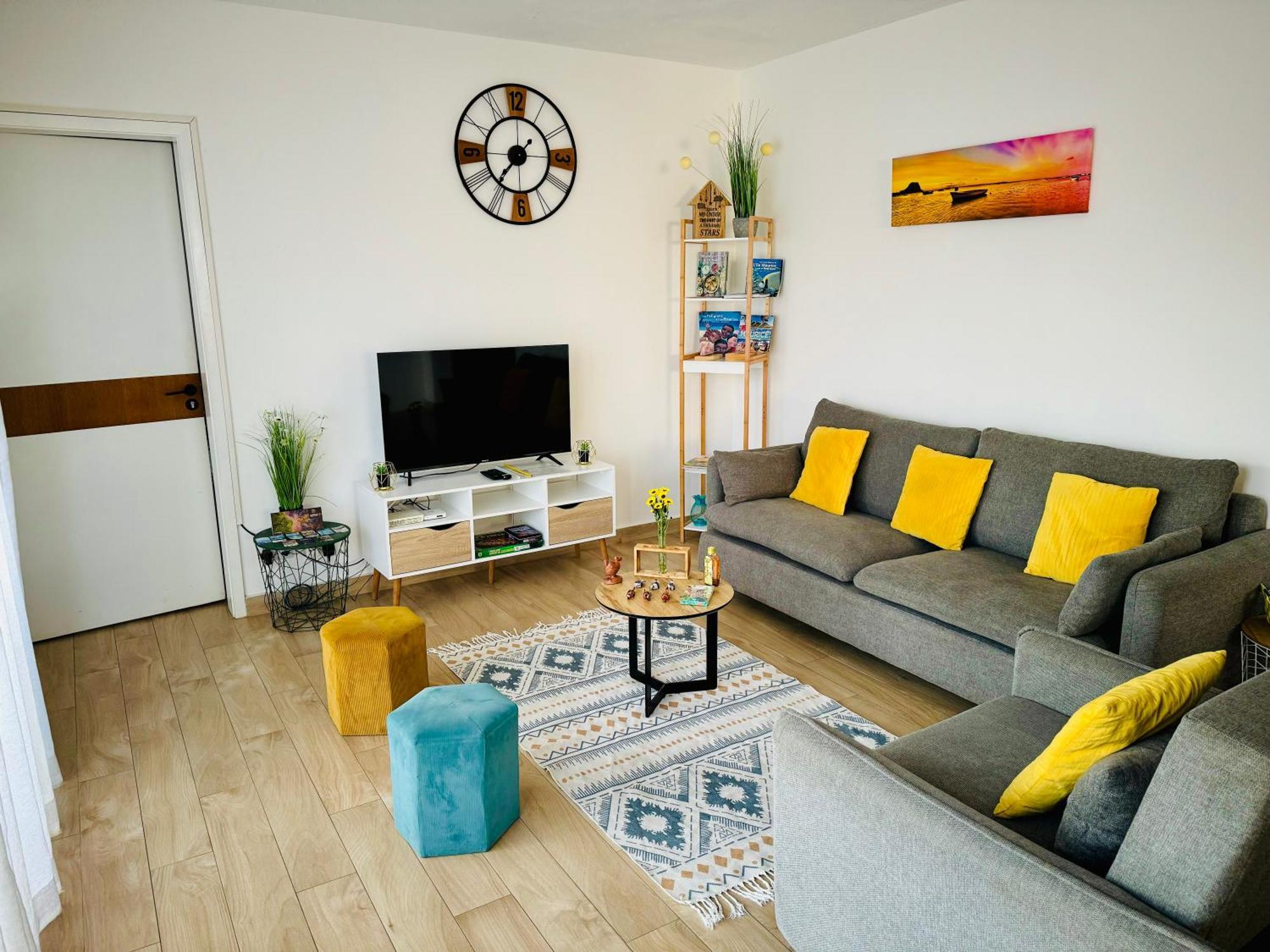 Sunny Side Up - Private 3br With Pool * Grand Baie
